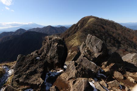 鬼ヶ岩から蛭ヶ岳と富士山