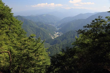 丹沢湖方面の眺め