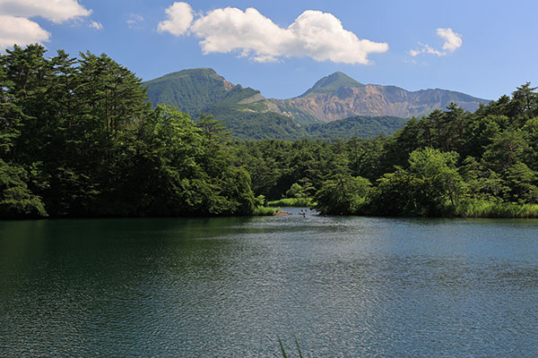毘沙門沼から磐梯山