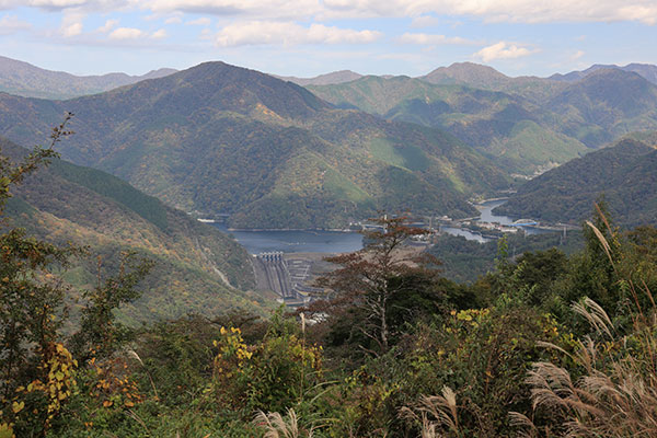 丹沢湖