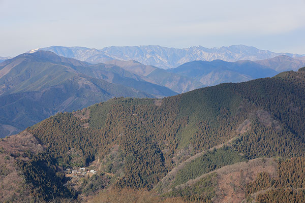 大菩薩方面の眺め