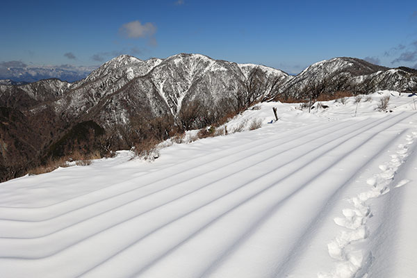 蛭ヶ岳～丹沢山の眺め