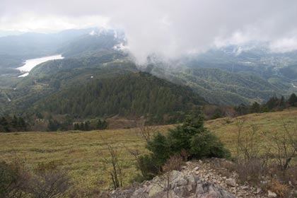 大菩薩湖、裂石方面の眺め